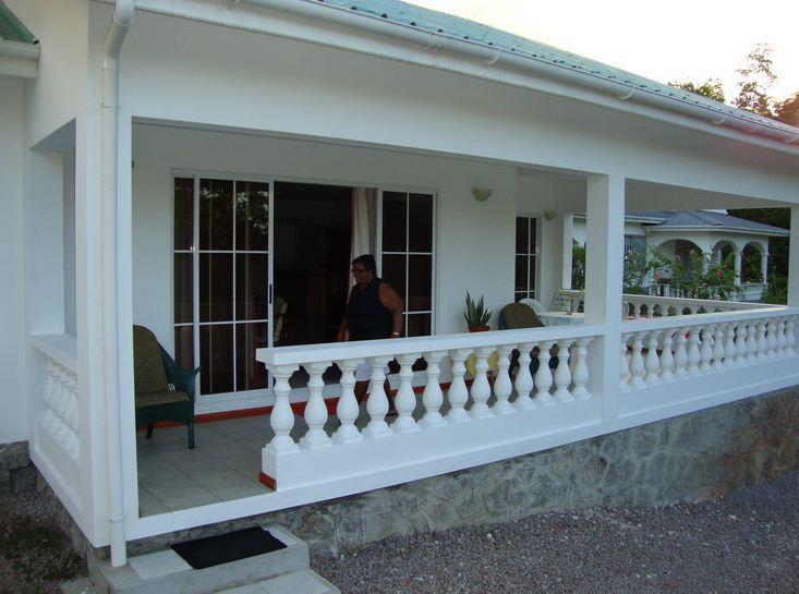 Rowsvilla Guest House Бо Валон Екстериор снимка
